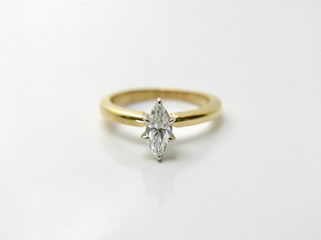 Vintage Marquise Cut Diamond Engagement Ring: 18k Yellow Gold