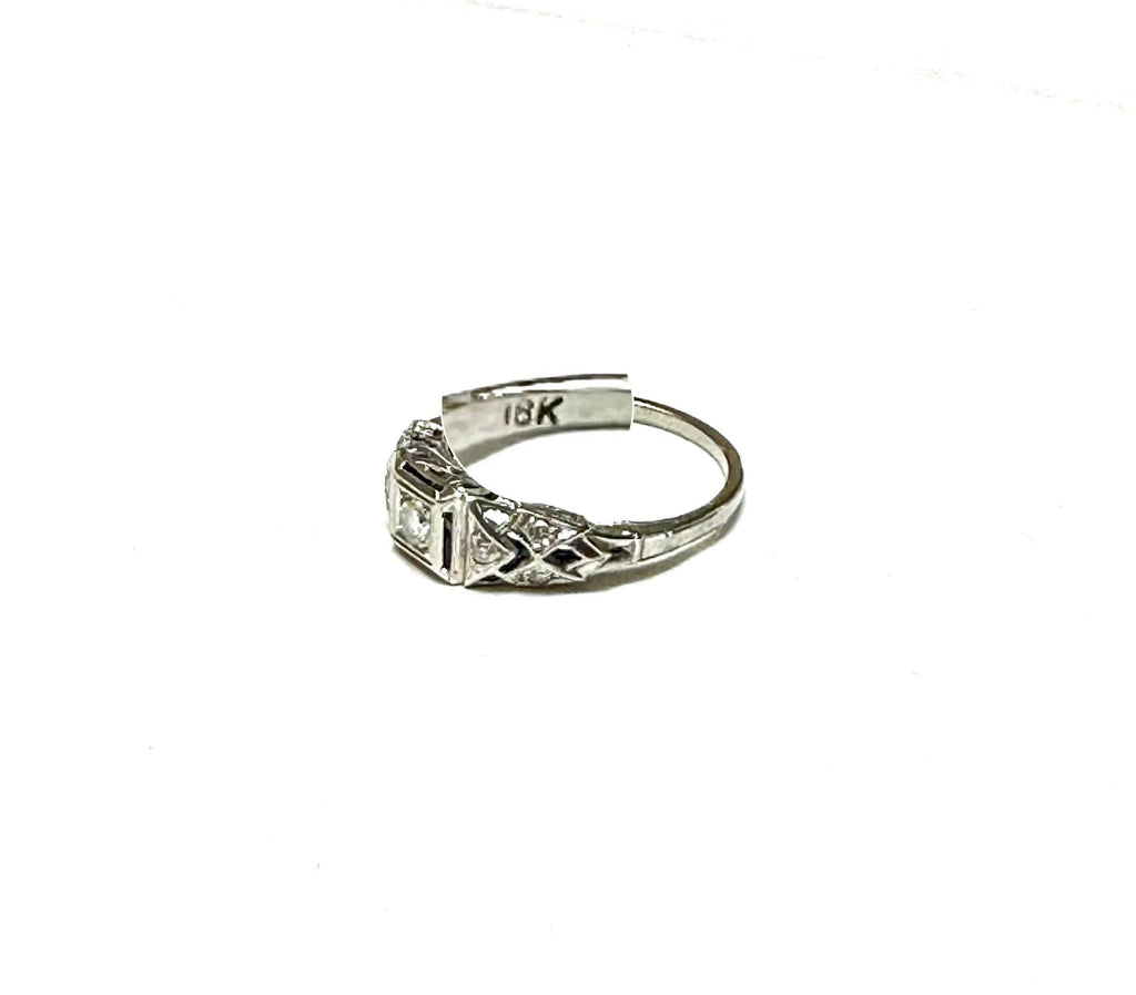 18K White Gold Diamond Art Deco Ring - Size 6.75