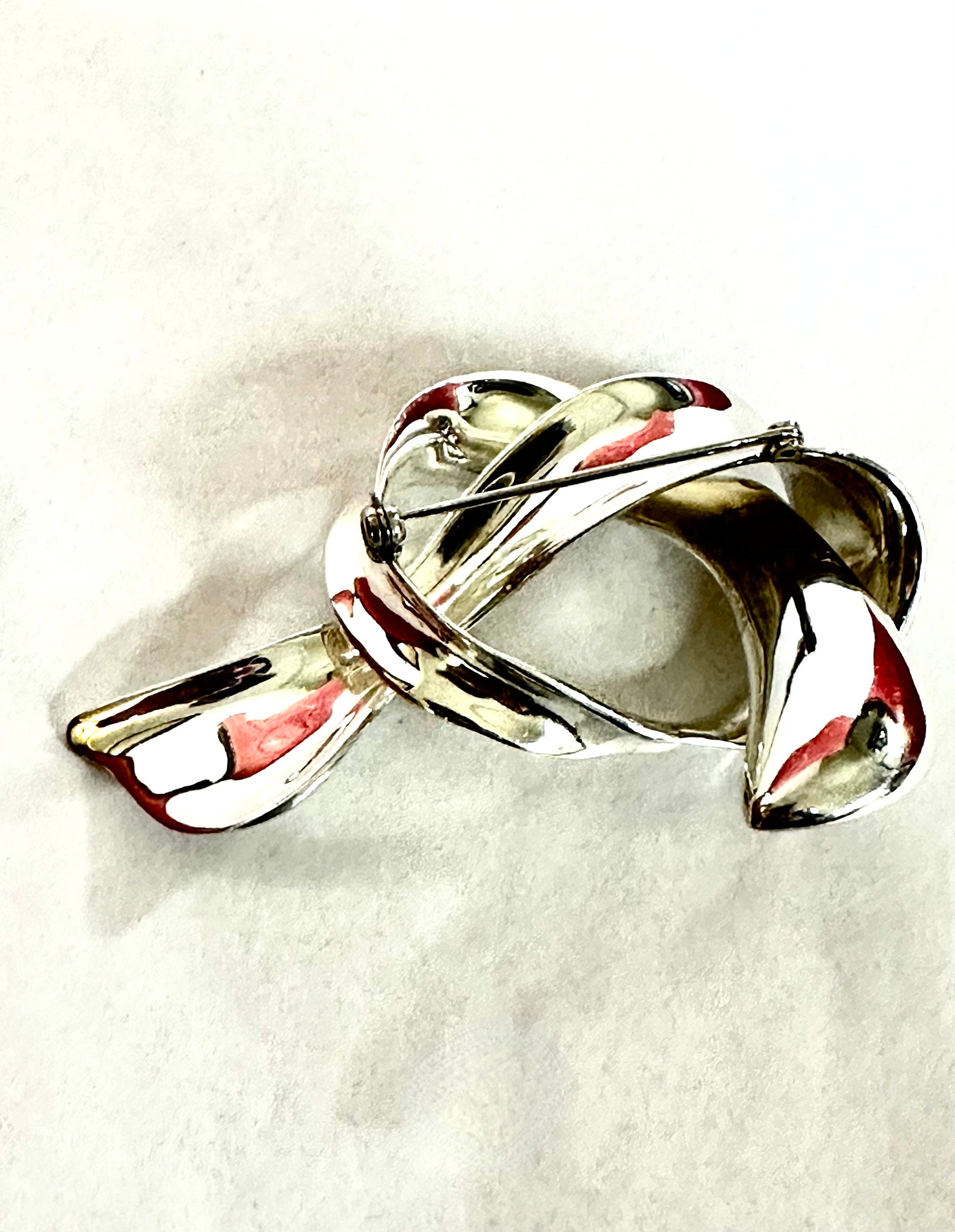 Sterling Silver Flowing Knot Brooch