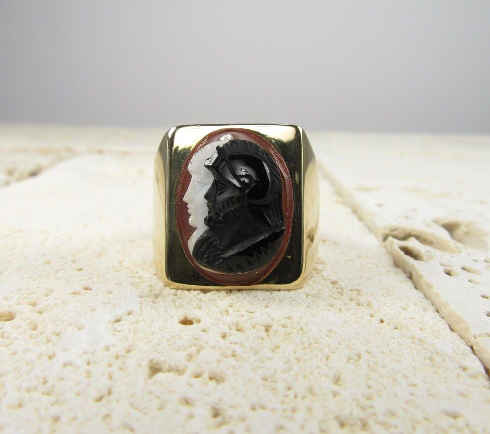 14K Yellow Gold Two-Headed Sardonyx Cameo Ring - 1980s Statement Ring