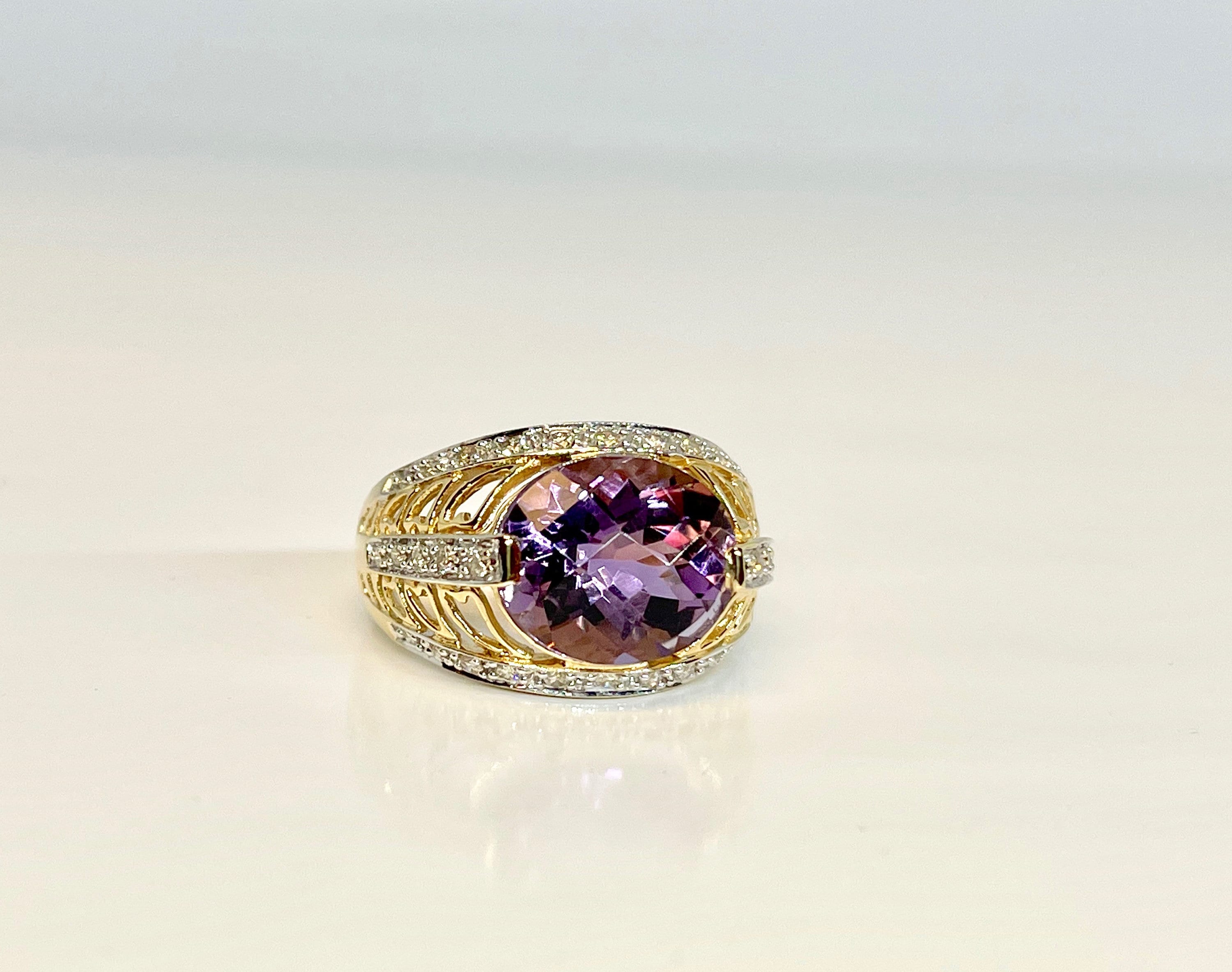 Vintage Yellow Gold Amethyst Diamond Ring - Filigree Design