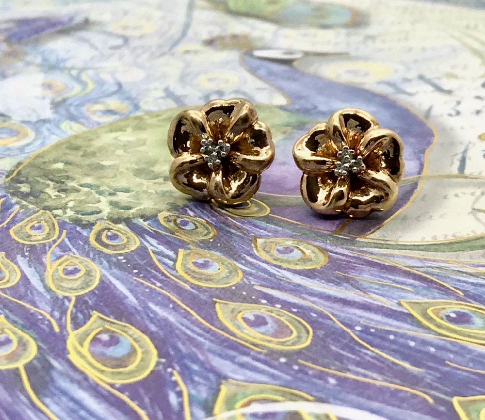 Vintage 14k Yellow Gold Flower Earrings with Diamonds