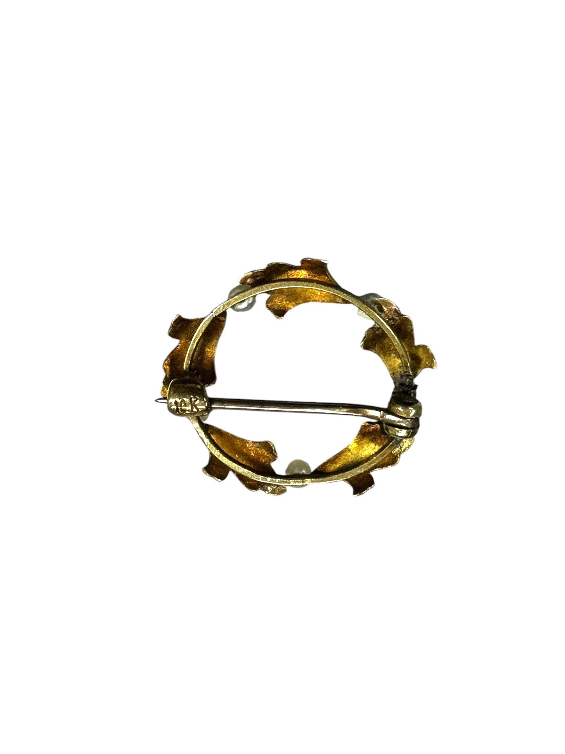 Delicate 10 Karat Yellow Gold Enamel Seed Pearl Wreath Pin/Brooch