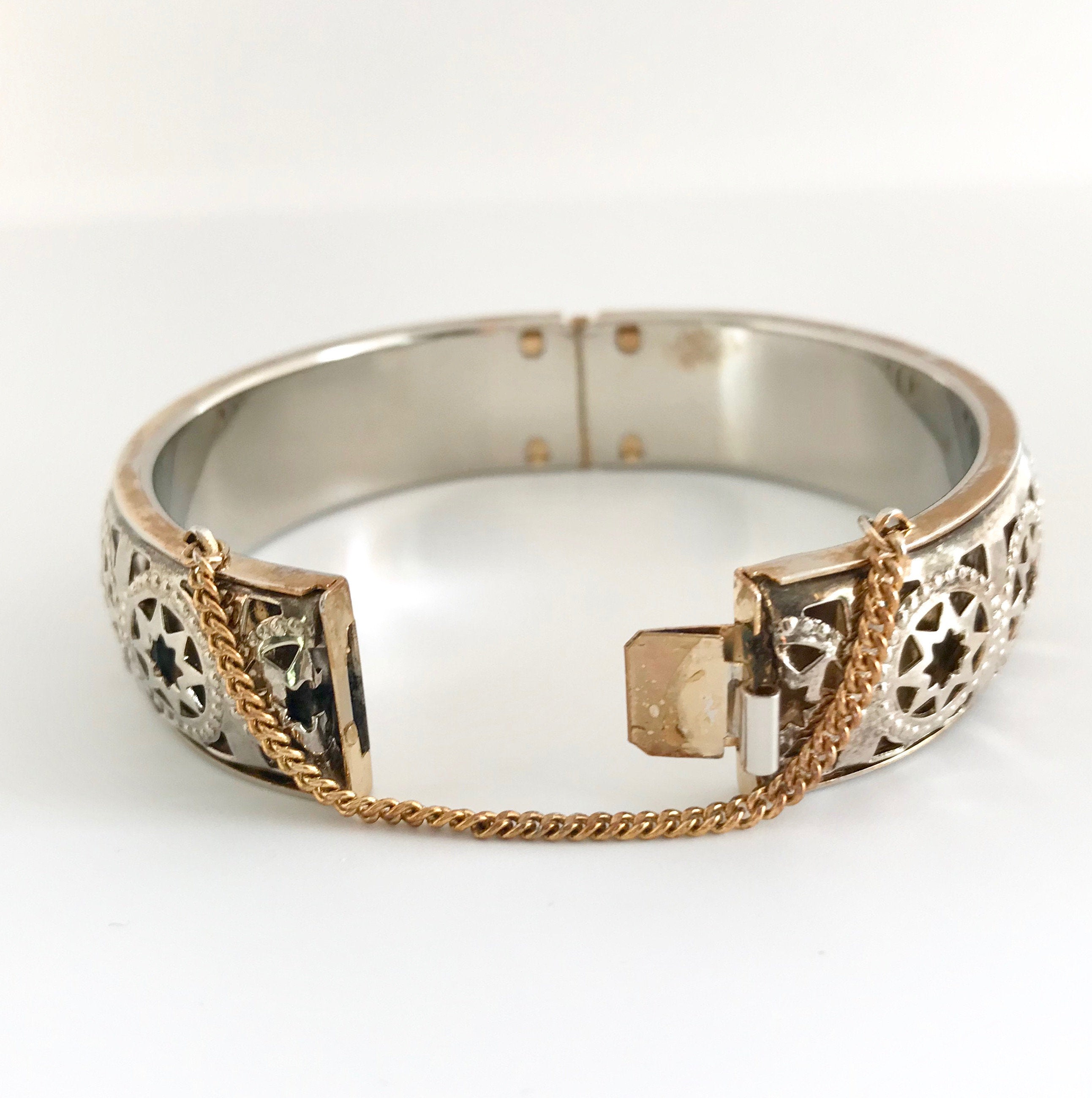 Vintage Gold & White Tone Star Cutout Bangle Bracelet