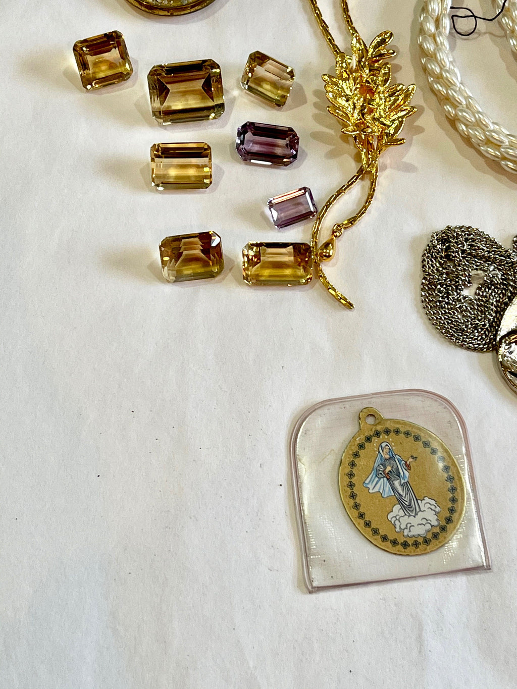 Vintage Jewelry Odd Lot: Loose Citrine, Amethyst, Necklaces