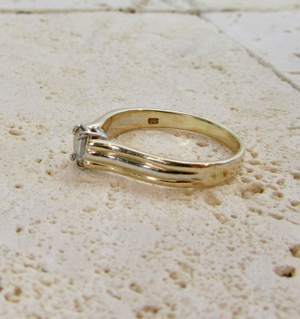 14k Yellow Gold Emerald Cut Diamond Engagement Ring, VS1 Clarity