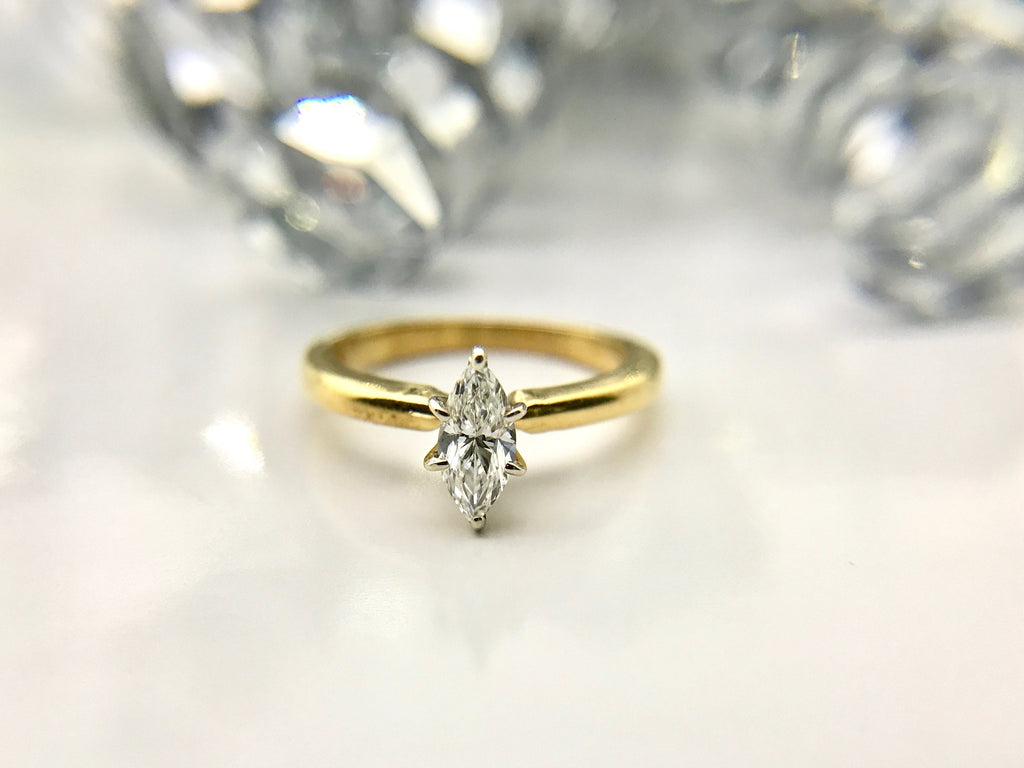 Vintage Marquise Cut Diamond Engagement Ring: 18k Yellow Gold