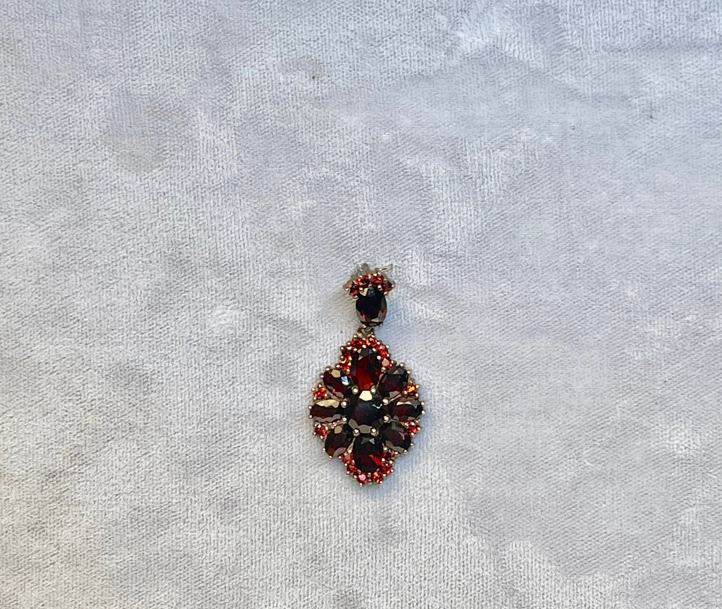 Vintage Sterling Silver Garnet Cluster Pendant - January Birthstone