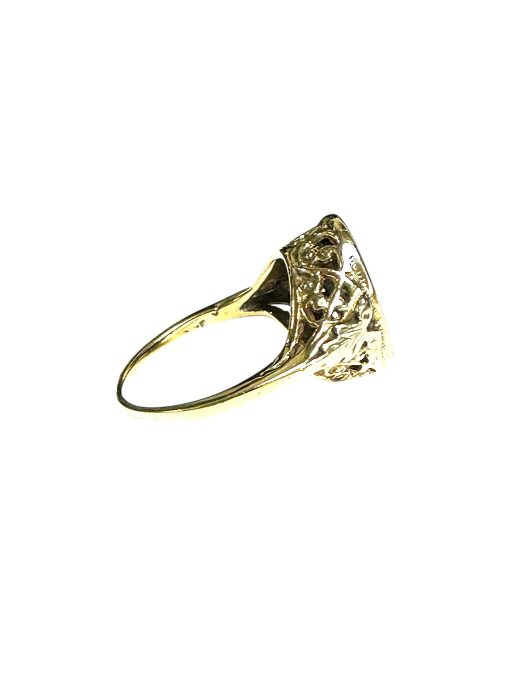 14K Gold Filigree Ring: Vintage Black Onyx Bezel