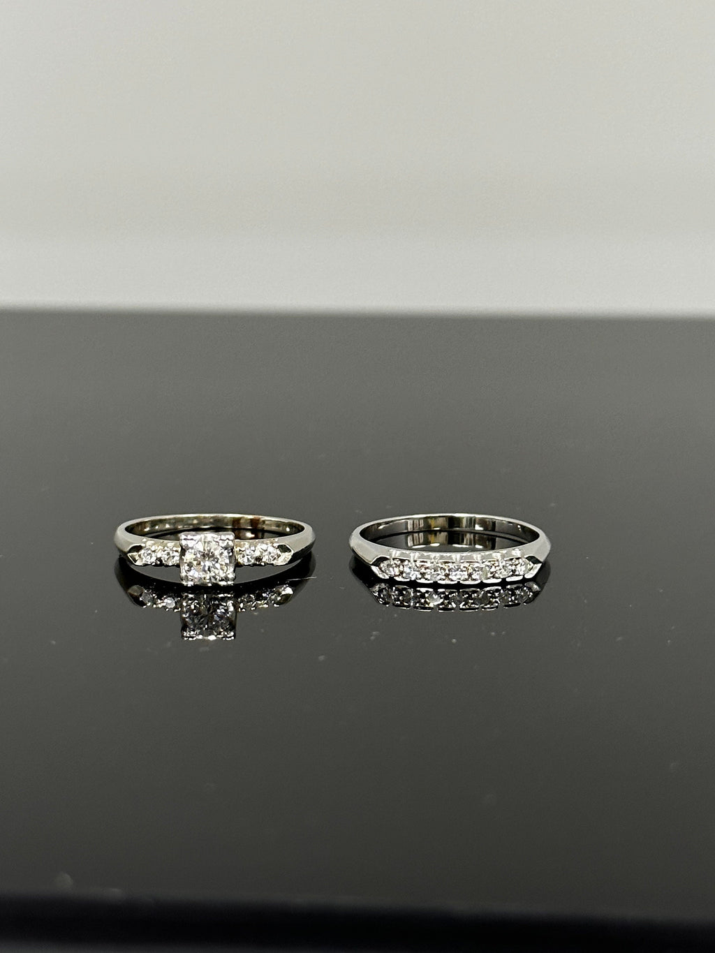 14 Karat White Gold Diamond Vintage Wedding Set