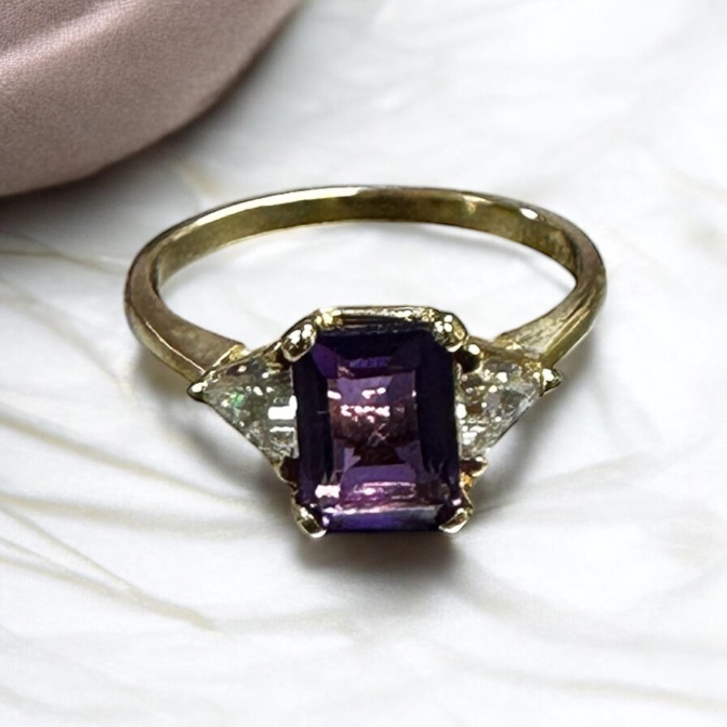 14k Yellow Gold Amethyst Ring with CZ Accents - Size 7.75