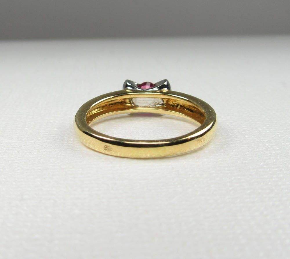 18K Gold Estate Ruby and Diamond Ring - Size 7.25
