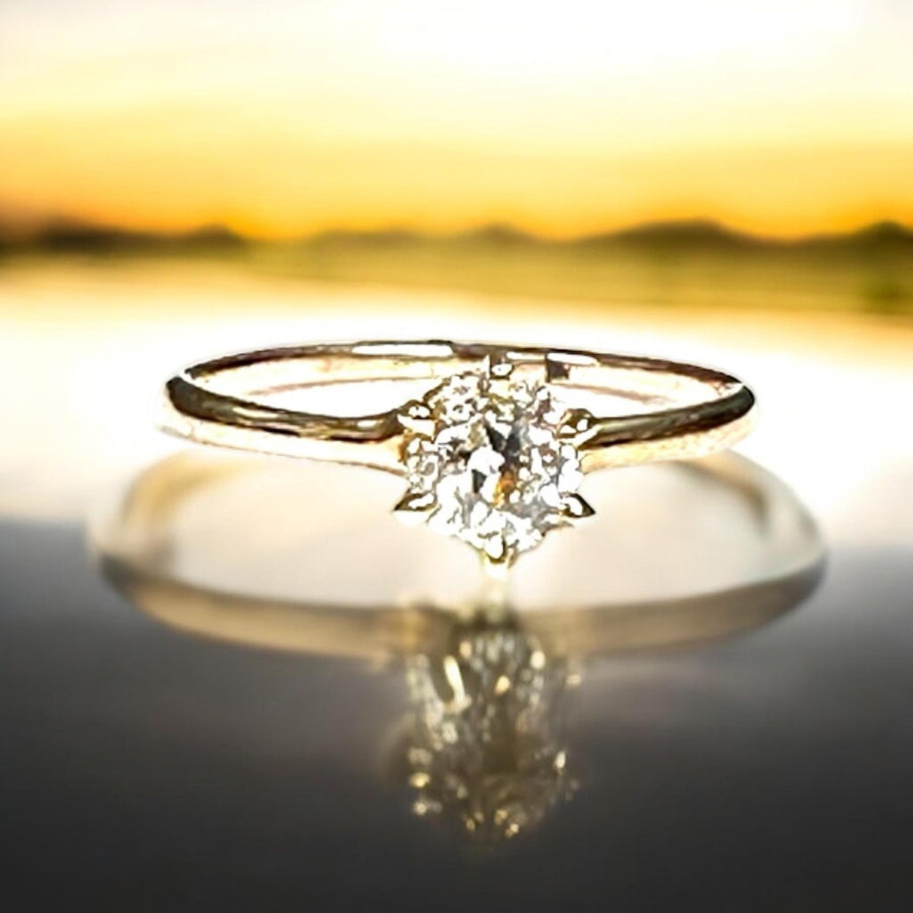 Classic Diamond Solitaire in Yellow Gold - Vintage Style