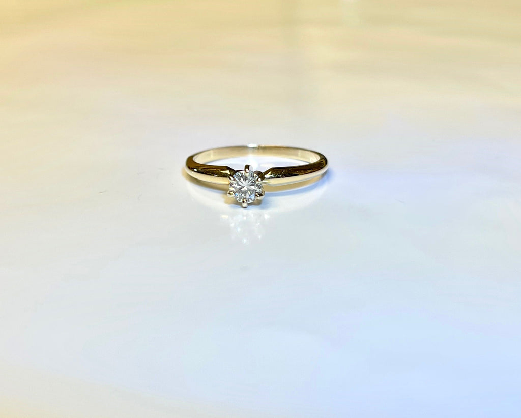 Classic Vintage Yellow Gold Solitaire Engagement Ring