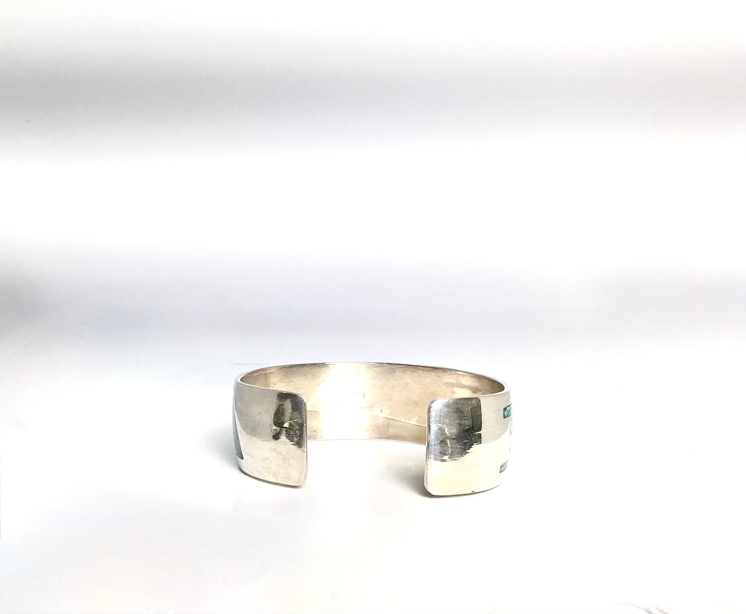 Authentic Native American Silver Chip Turquoise Cuff Bracelet - Statement Piece for Boho Fashion