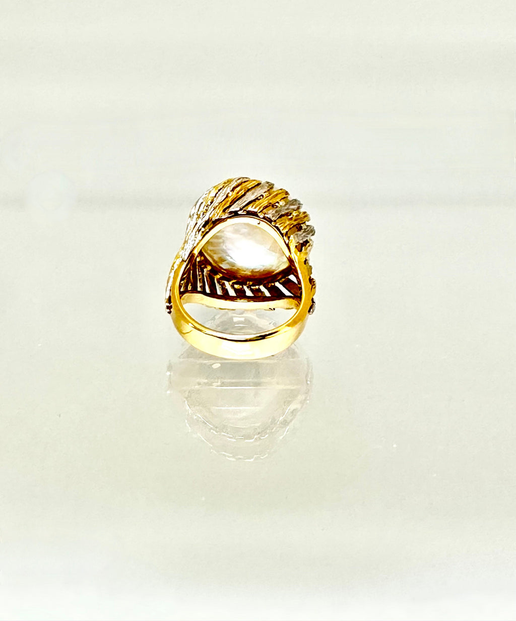 Vintage 14 Karat White, Rose and Yellow Gold Mabe Pearl Ring