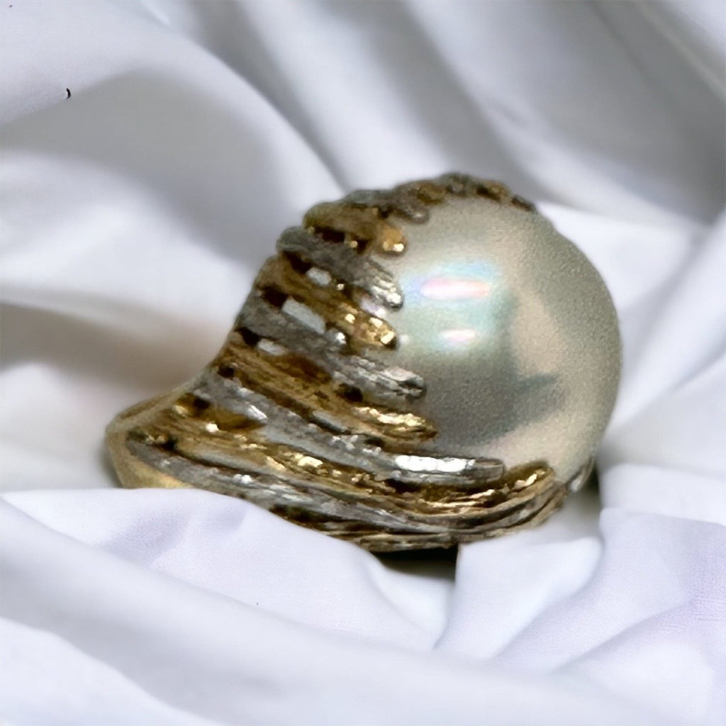 Vintage 14 Karat White, Rose and Yellow Gold Mabe Pearl Ring