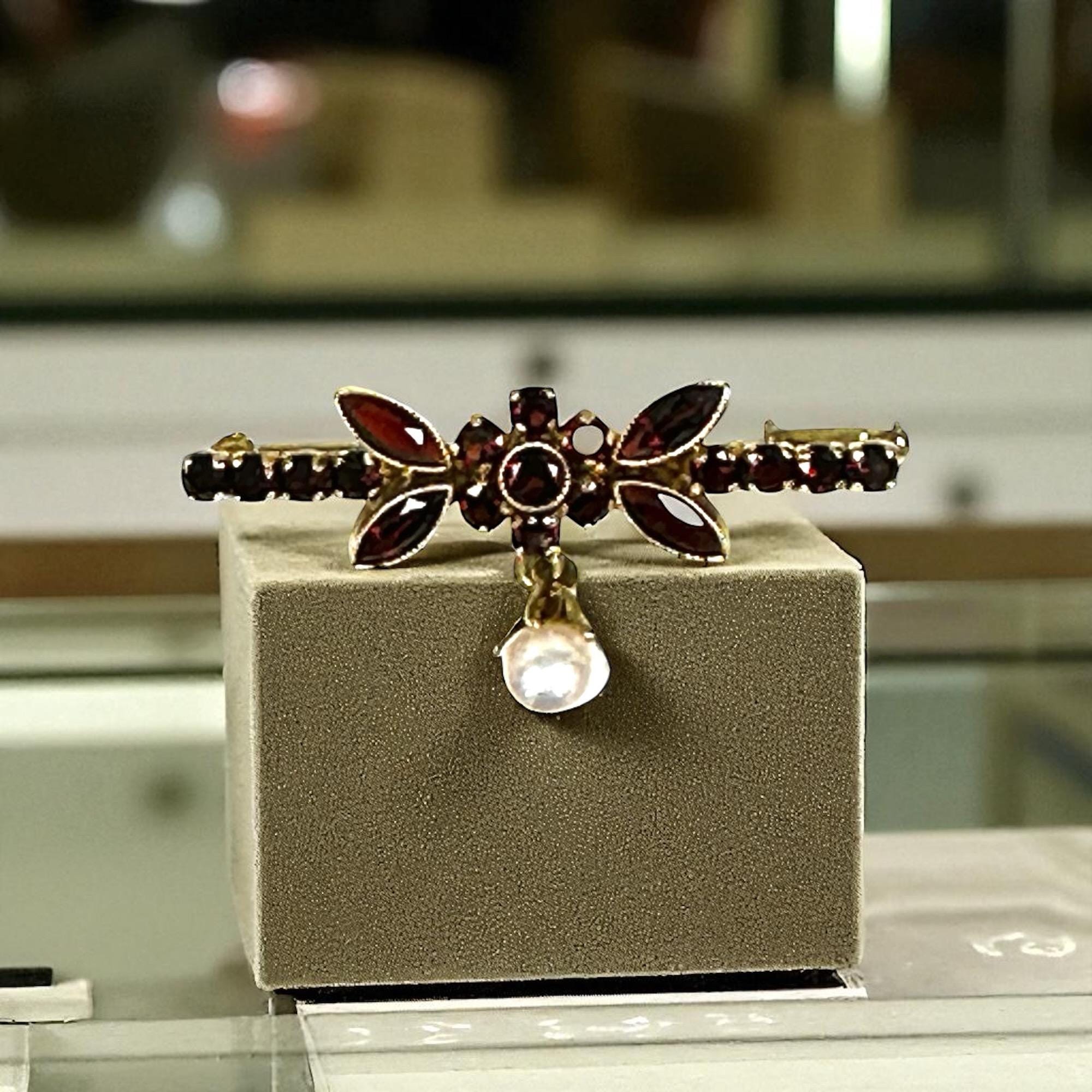 14K Yellow Gold Garnet Bar Pin with Cultured Pearl Drop in Floral Design