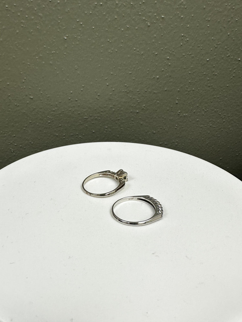 14 Karat White Gold Diamond Vintage Wedding Set