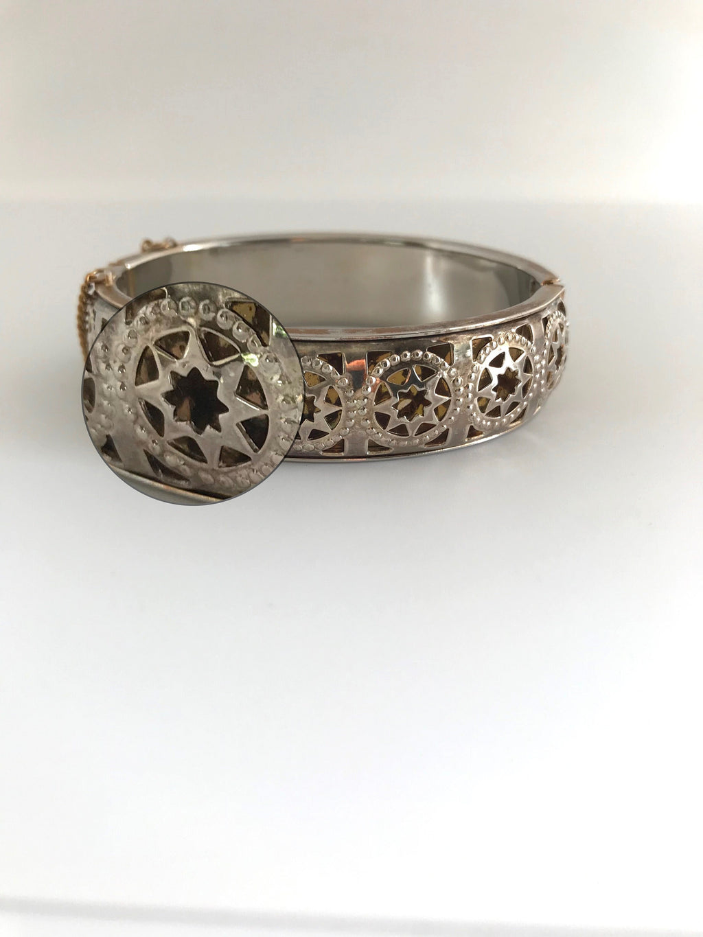Vintage Gold & White Tone Star Cutout Bangle Bracelet