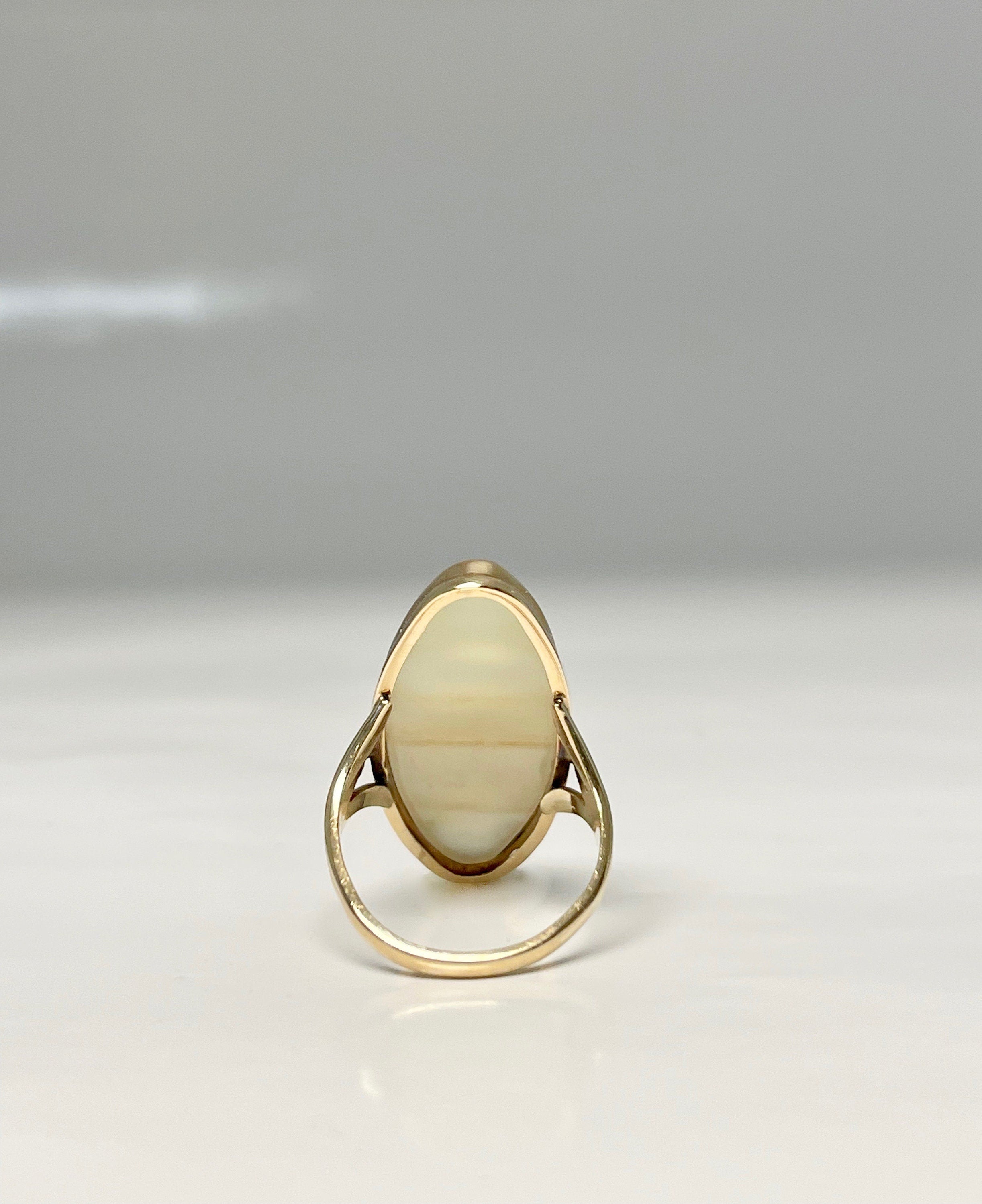 Vintage 10k Yellow Gold Banded Agate Ring