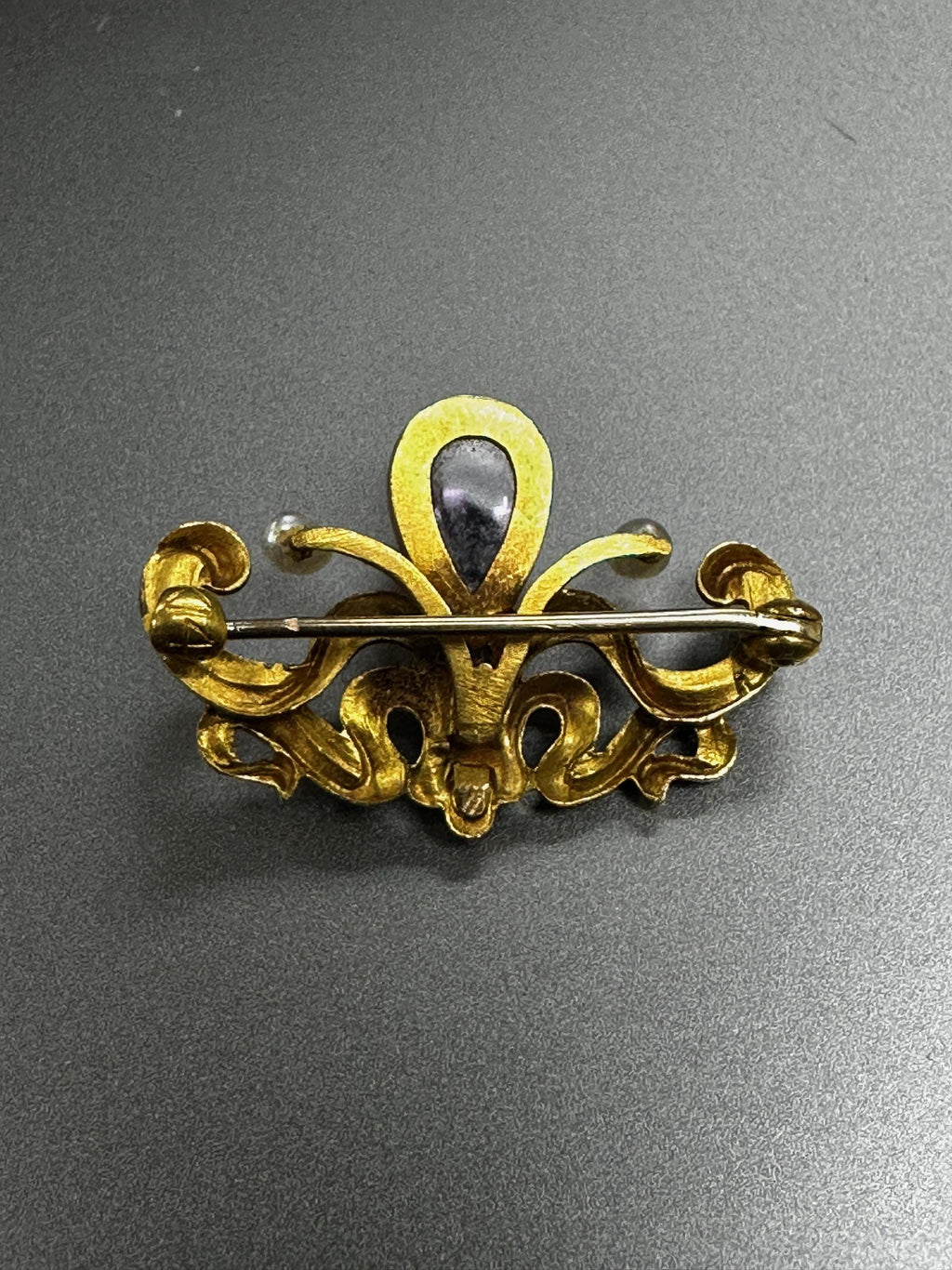 Art Nouveau Amethyst Pearl Brooch, 14K Yellow Gold Pin
