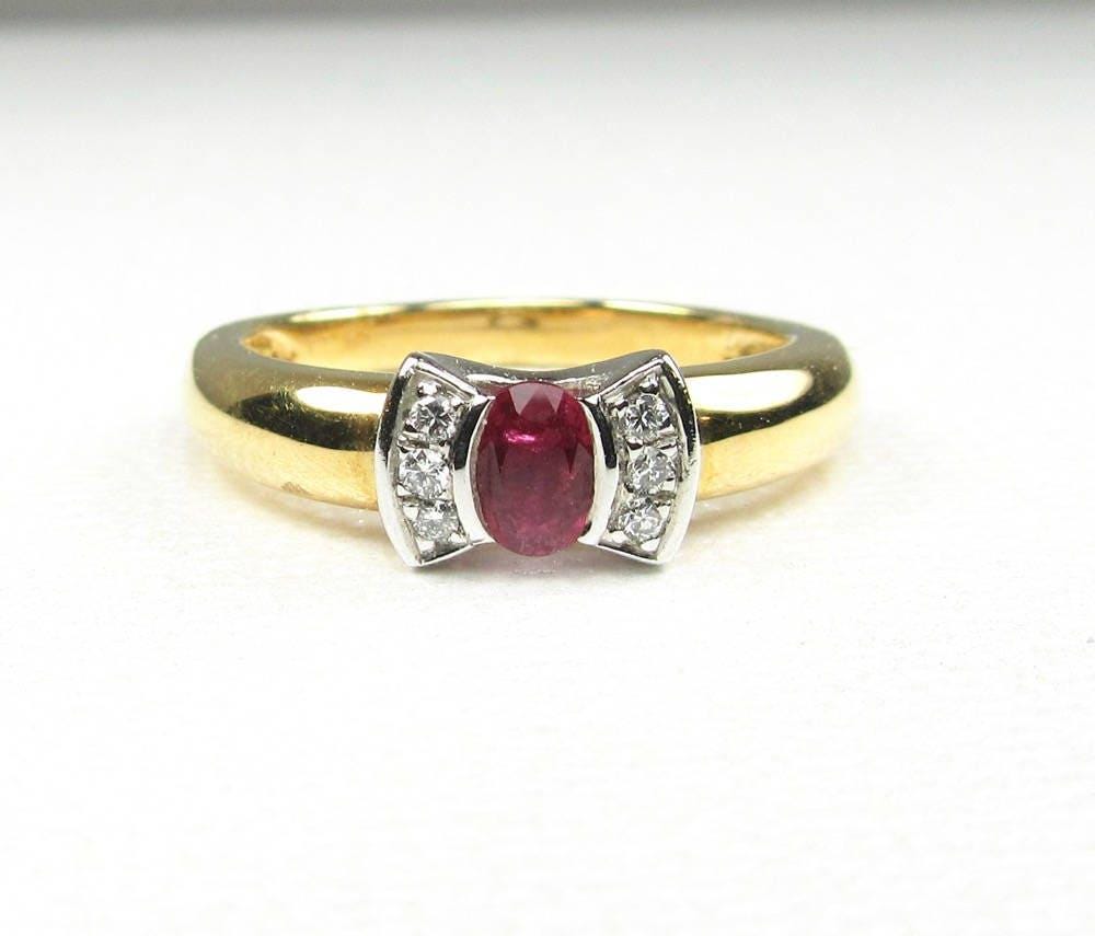 18K Gold Estate Ruby and Diamond Ring - Size 7.25