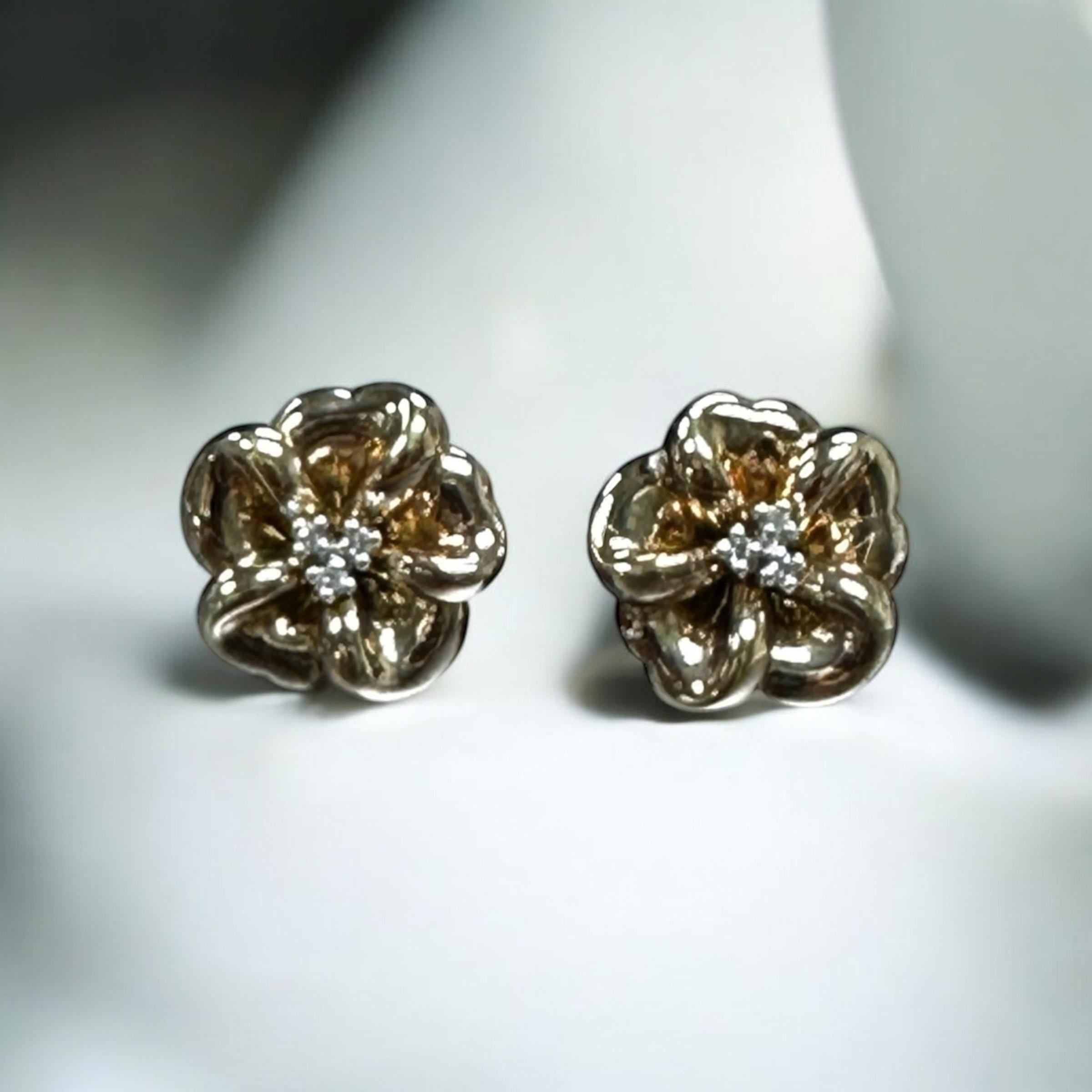 Vintage 14k Yellow Gold Flower Earrings with Diamonds