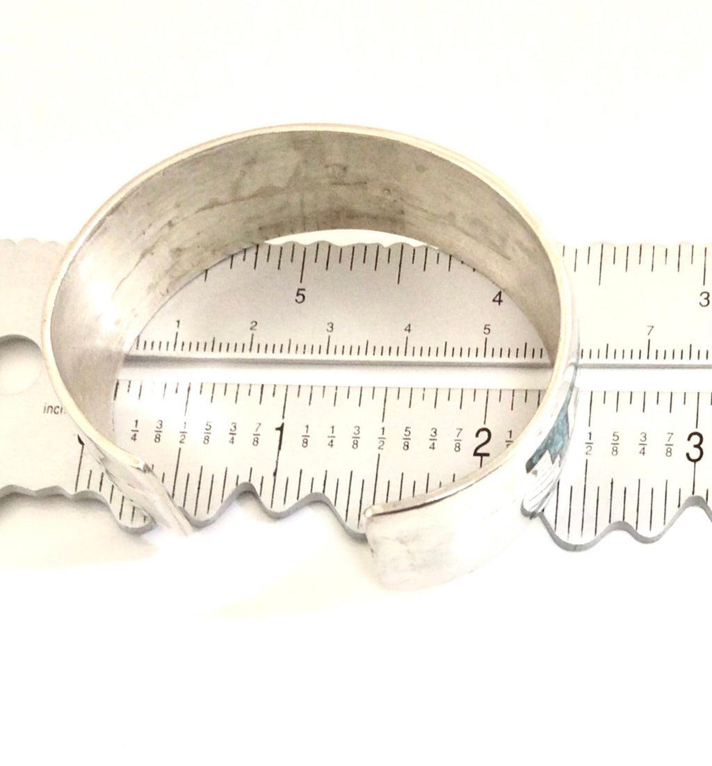 Authentic Native American Silver Chip Turquoise Cuff Bracelet - Statement Piece for Boho Fashion