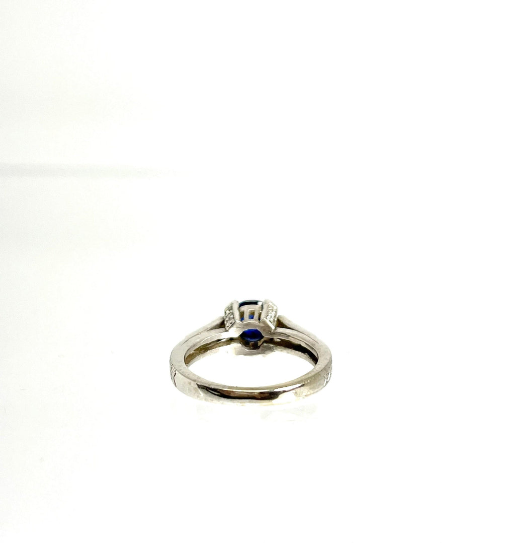 Vintage 14K White Gold Cabochon Sapphire and Diamond Ring