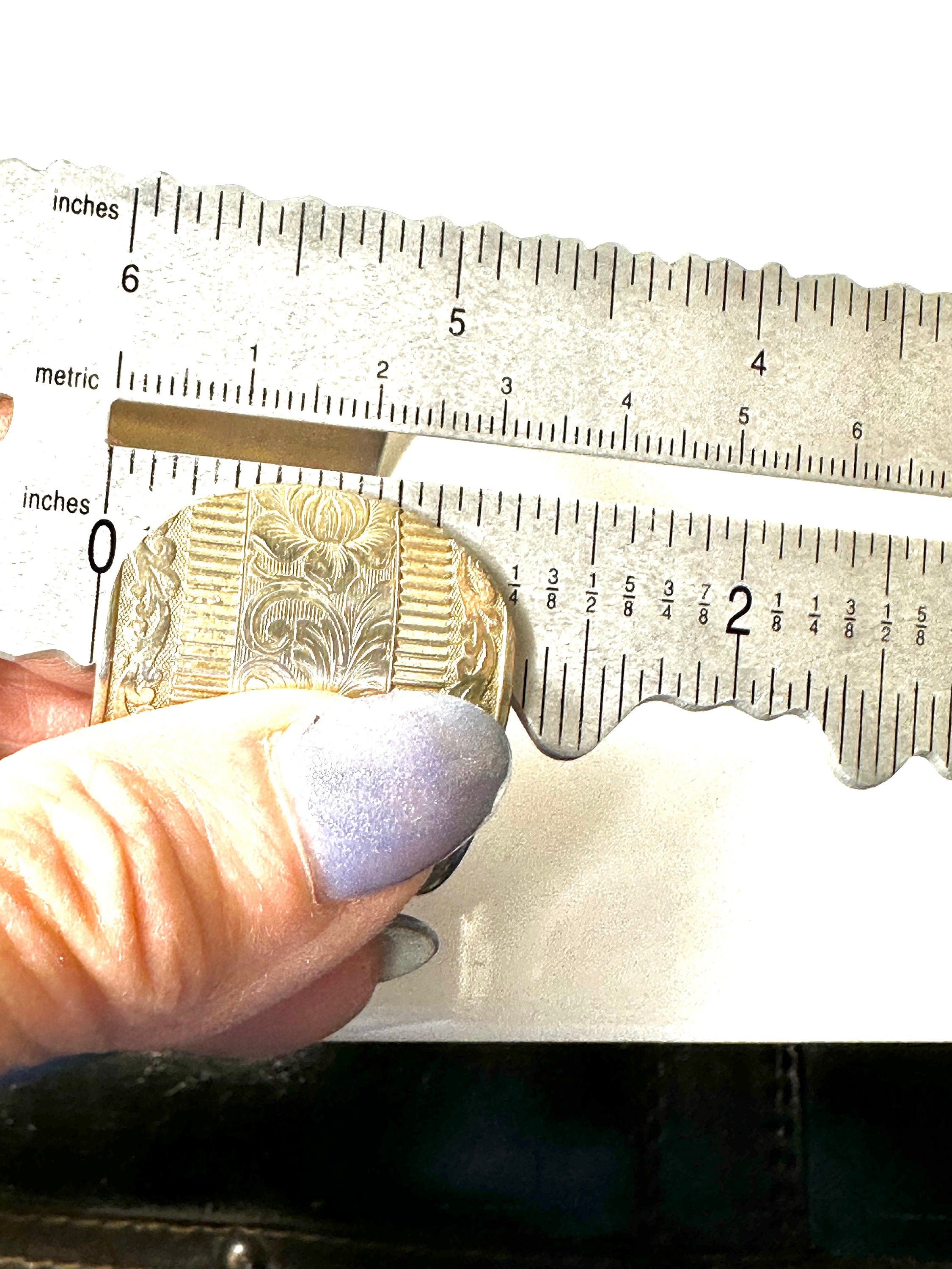 Feminine Vintage Sterling Silver Bracelet with Intricate Engraved Flower Pattern