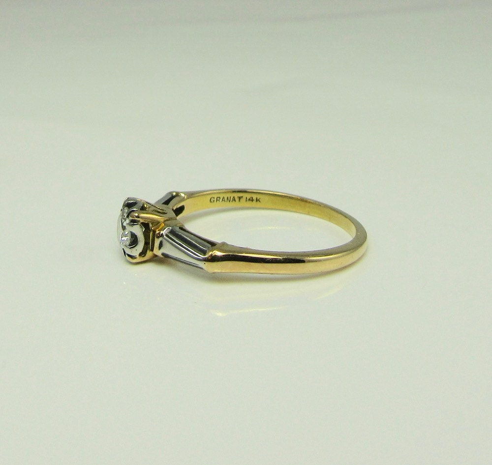 Vintage Diamond Engagement Ring - Sparkling Promise for Your Special Someone