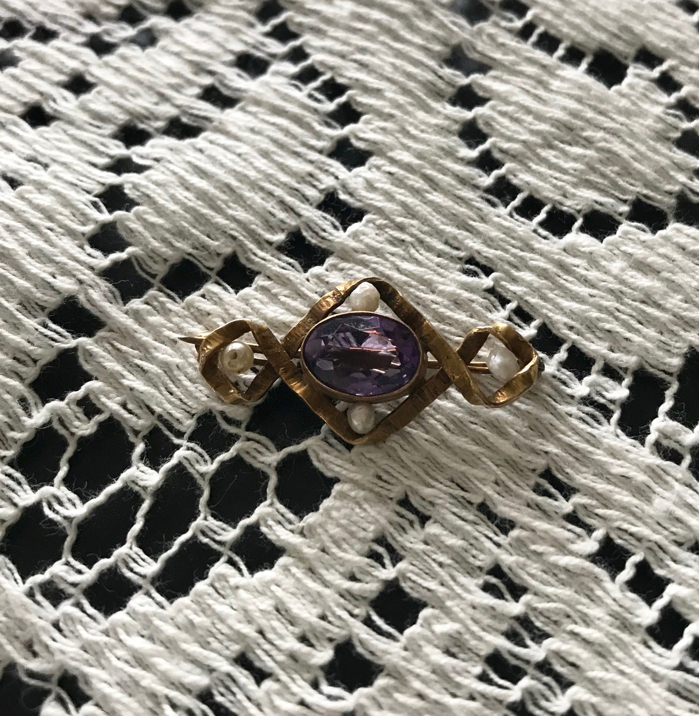 Antique 10K Gold Amethyst Pin with Baroque Pearls