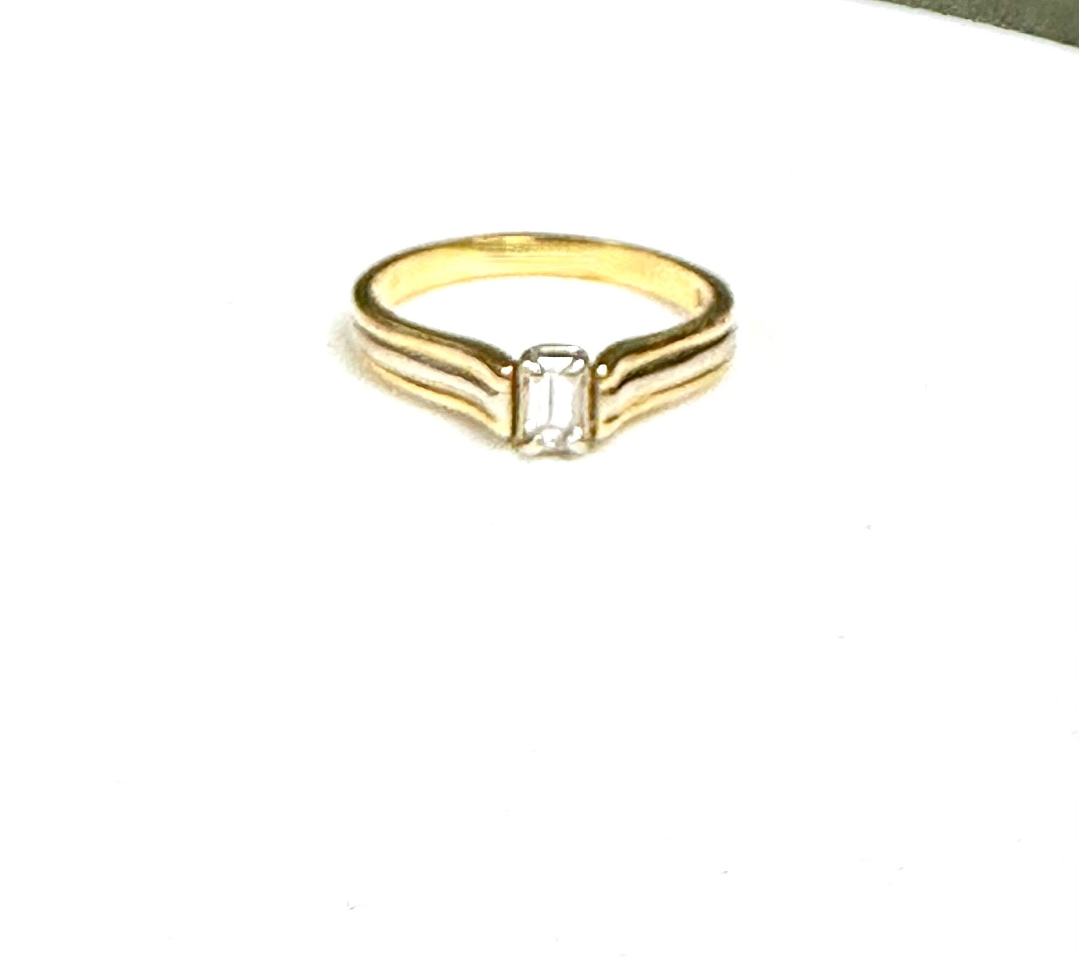 14k Yellow Gold Emerald Cut Diamond Engagement Ring, VS1 Clarity