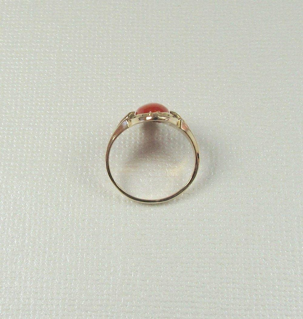Edwardian Coral Ring: 10k Yellow Gold, Antique Right Hand Ring