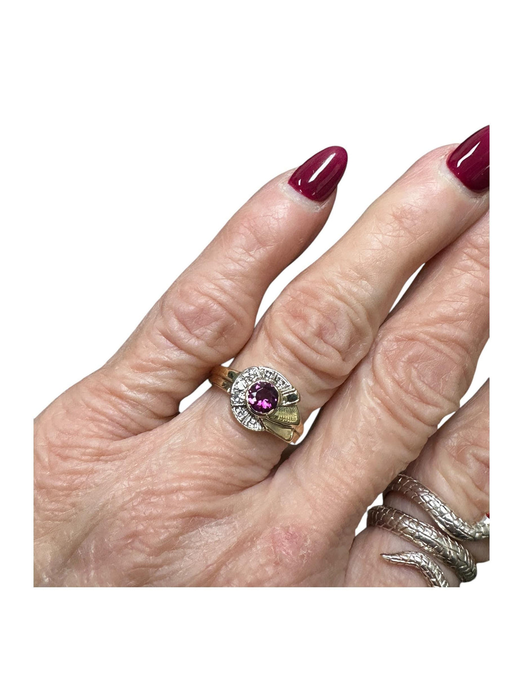 Retro Diamond and Garnet Ring in Gold Setting
