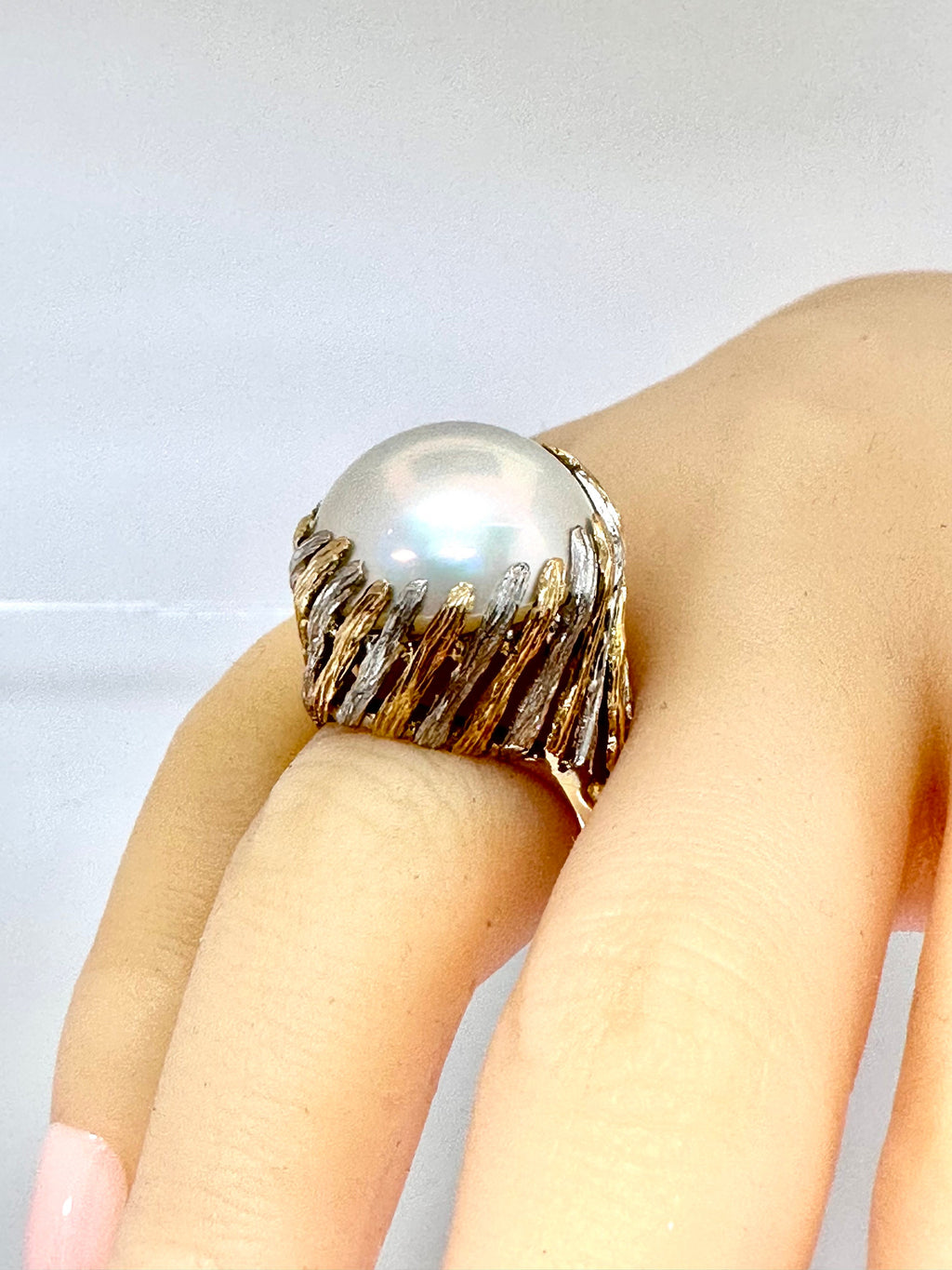 Vintage 14 Karat White, Rose and Yellow Gold Mabe Pearl Ring