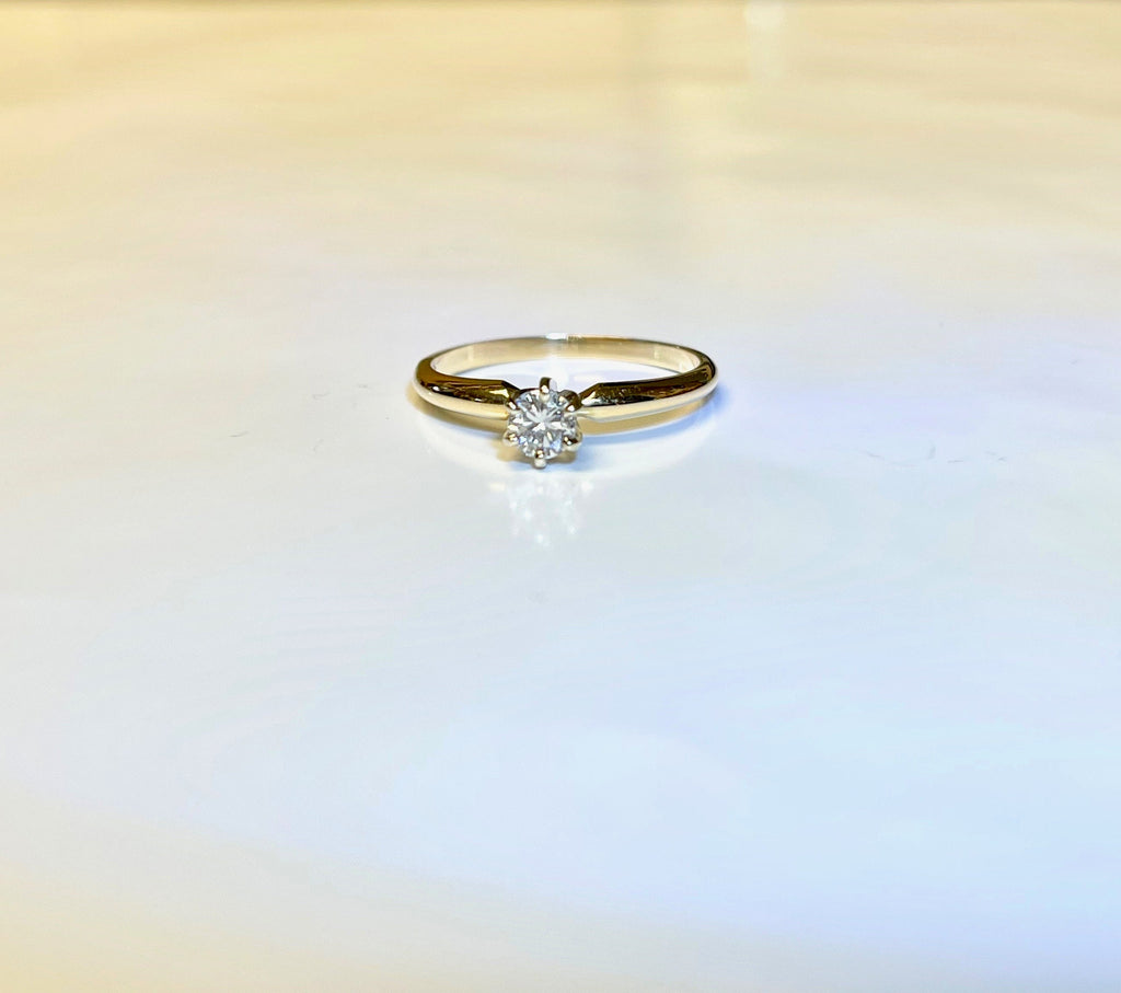 Classic Vintage Yellow Gold Solitaire Engagement Ring