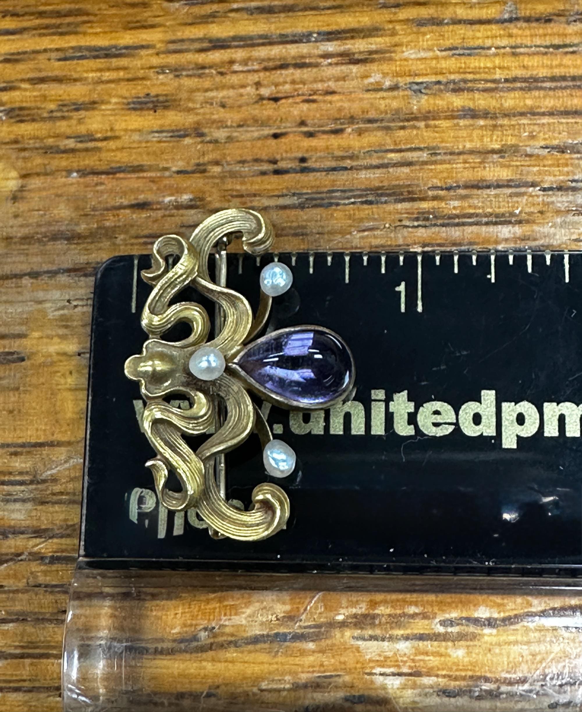 Art Nouveau Amethyst Pearl Brooch, 14K Yellow Gold Pin