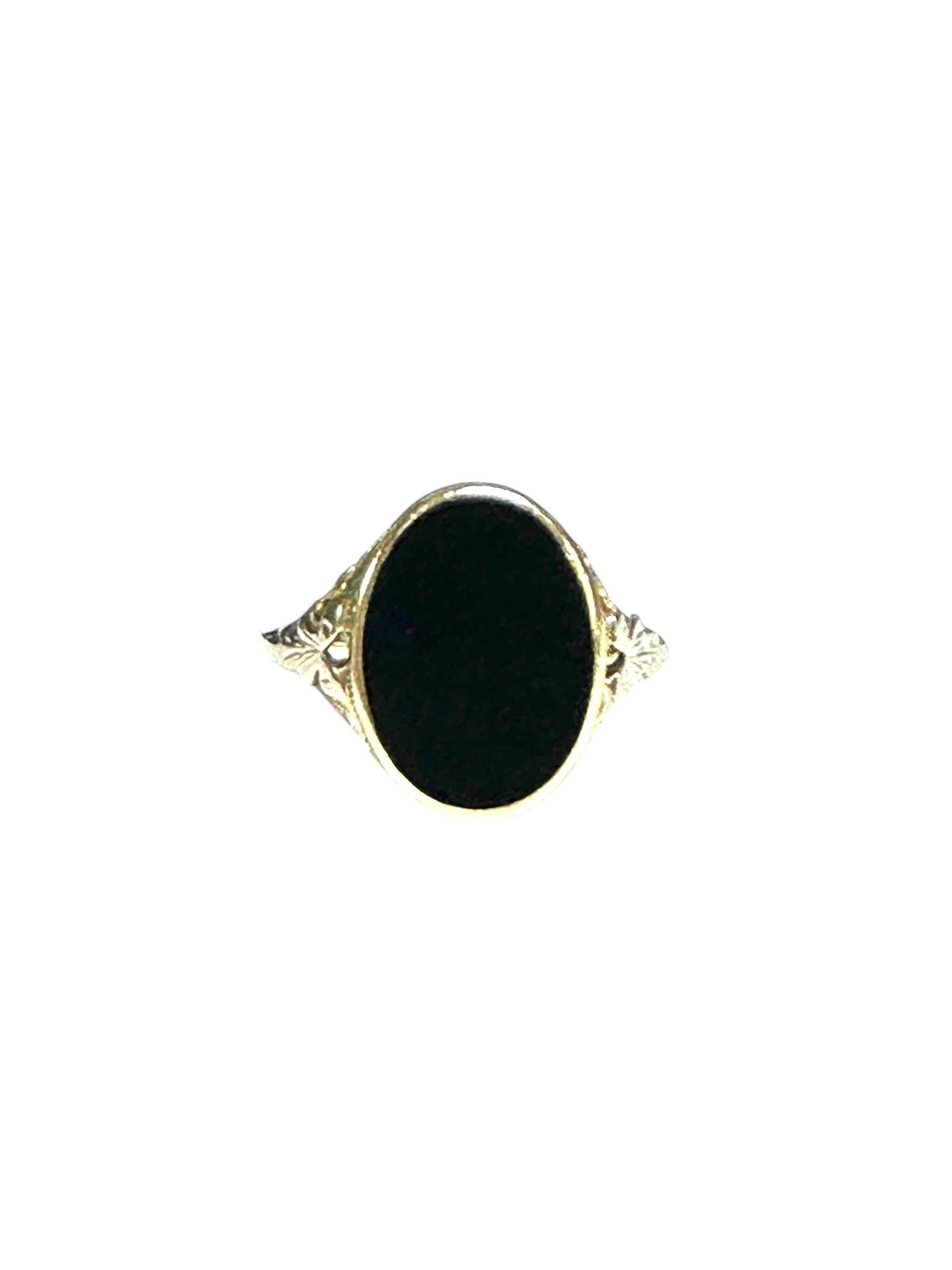 14K Gold Filigree Ring: Vintage Black Onyx Bezel