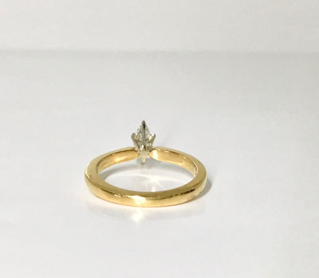 Vintage Marquise Cut Diamond Engagement Ring: 18k Yellow Gold