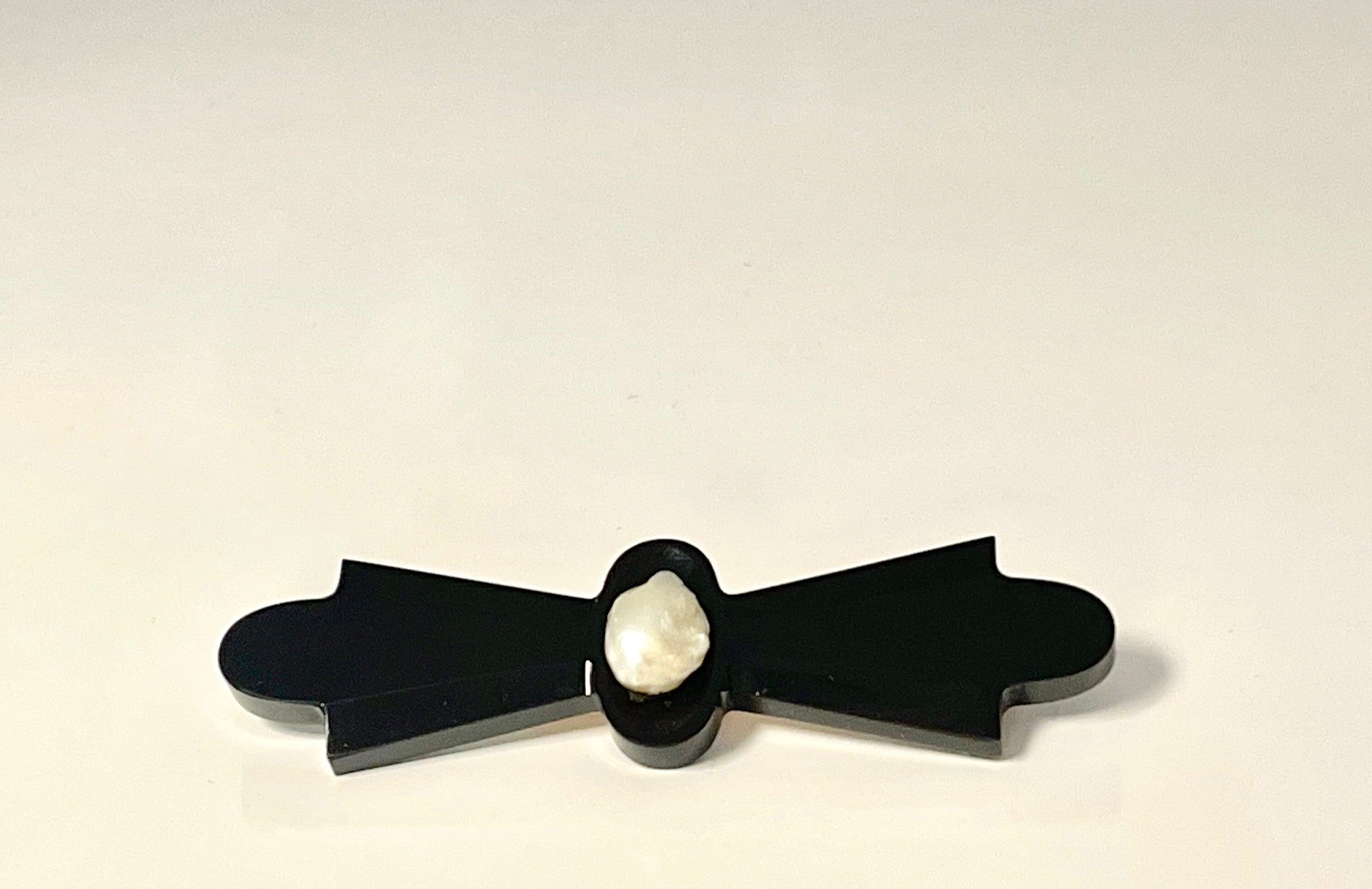 Vintage 14k Black Onyx & Pearl Bar Pin Brooch