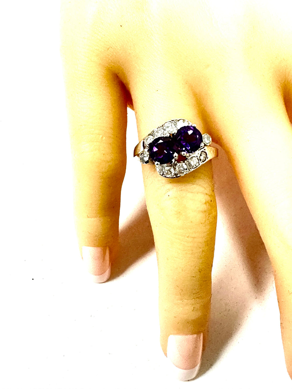 Elegant Ladies White Gold Diamond Amethyst Statement Ring