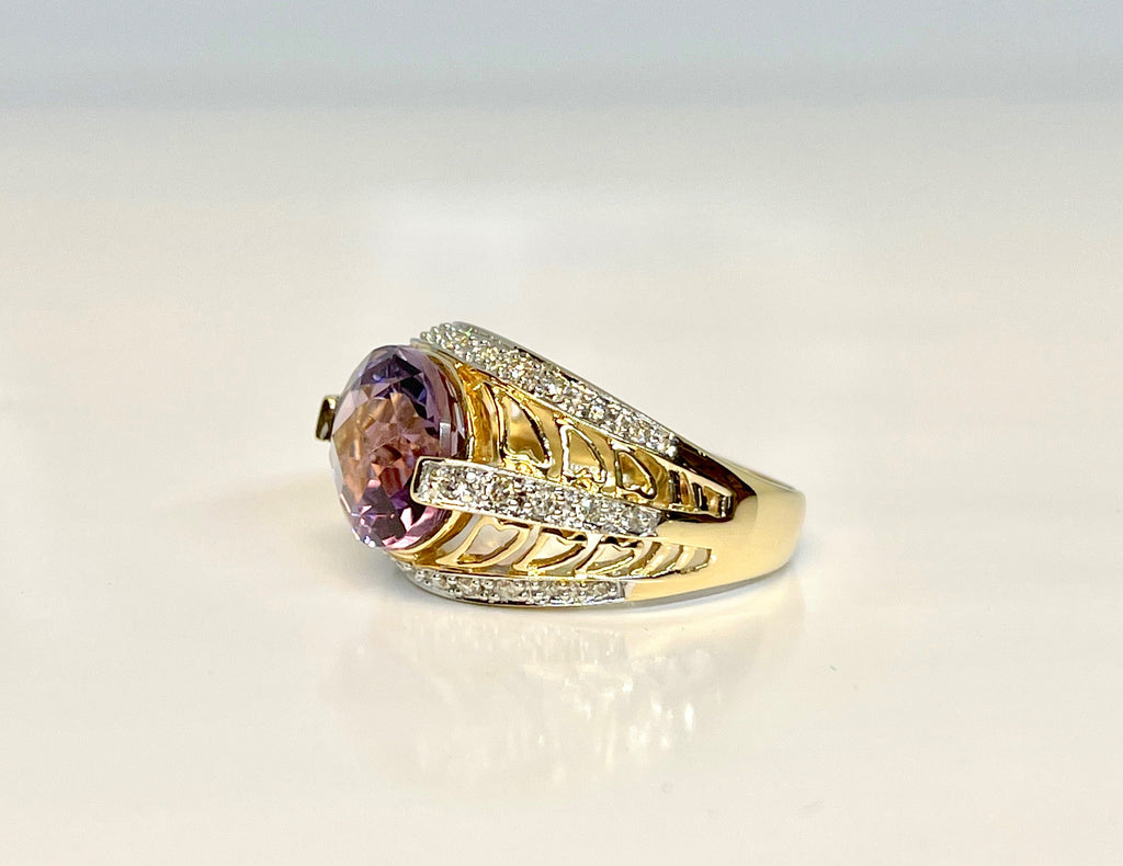 Vintage Yellow Gold Amethyst Diamond Ring - Filigree Design