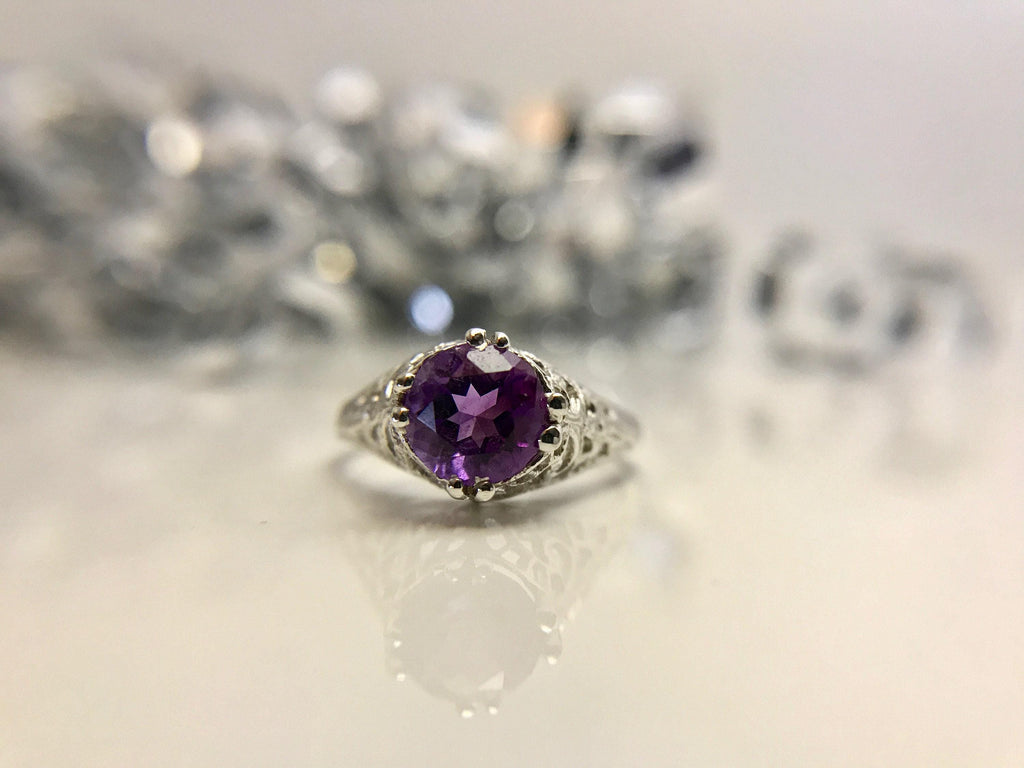 18K White Gold Filigree Amethyst Ring: Vintage Edwardian Style