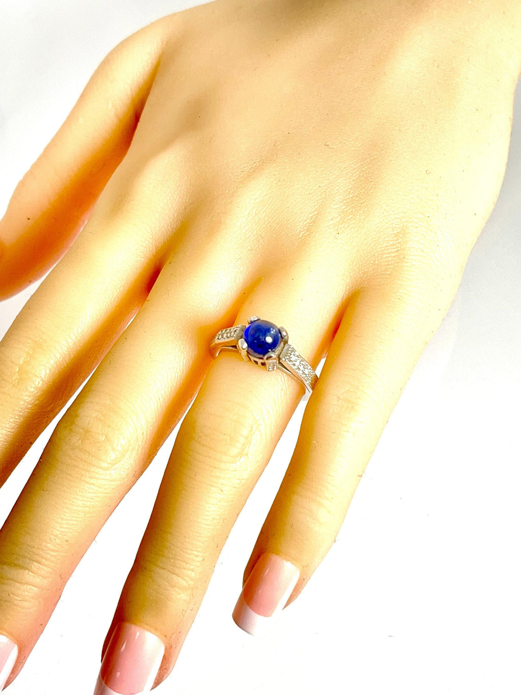 Vintage 14K White Gold Cabochon Sapphire and Diamond Ring