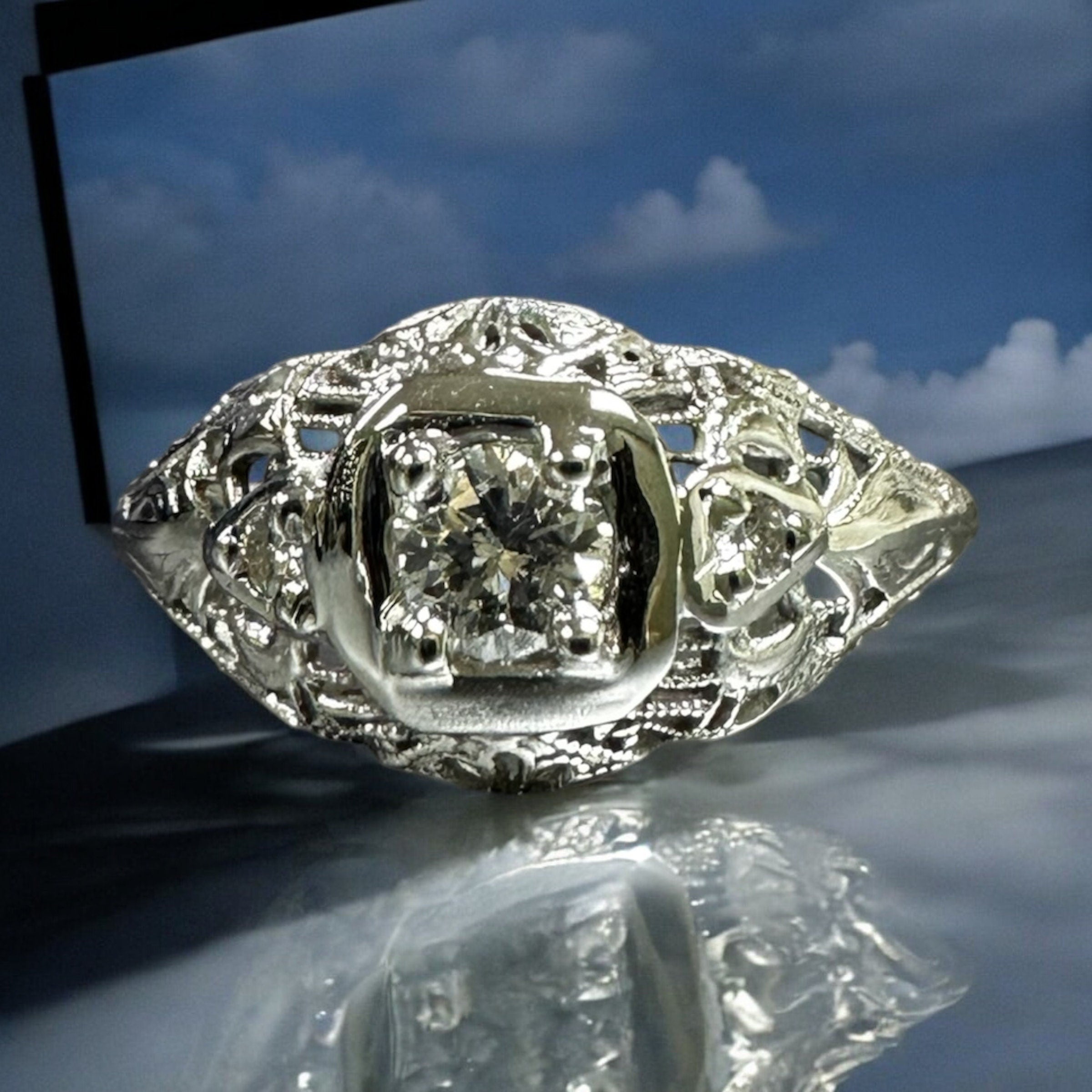 Vintage 18K White Gold Diamond Ring - Elegant Edwardian Filigree