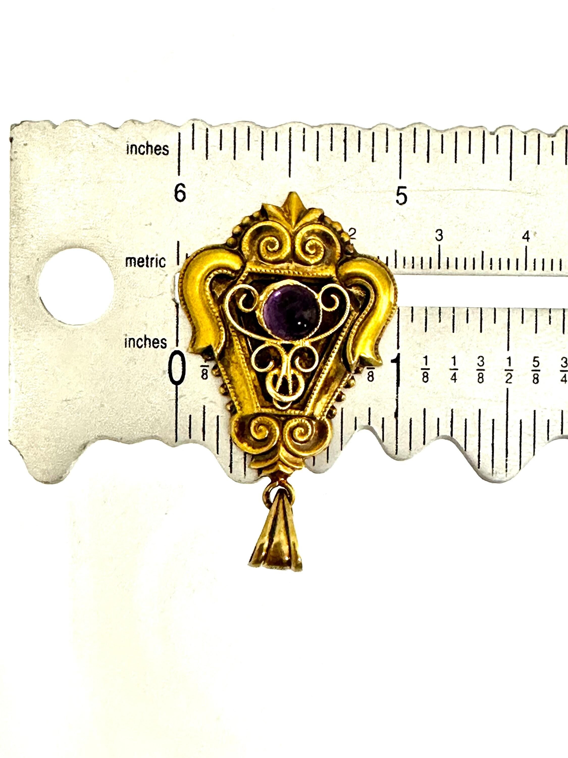 14 Karat Yellow Gold Etruscan Amethyst Pendant