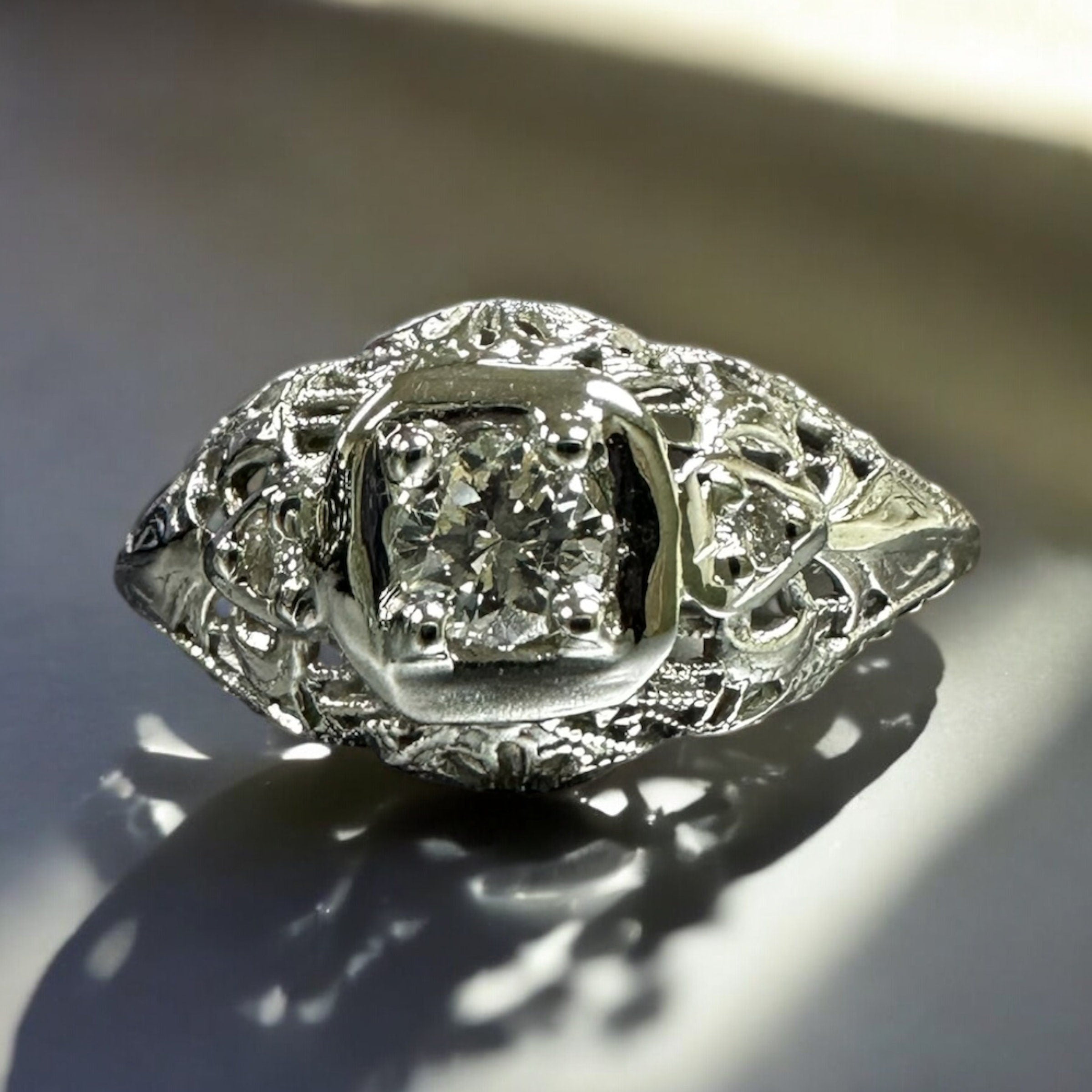 Vintage 18K White Gold Diamond Ring - Elegant Edwardian Filigree