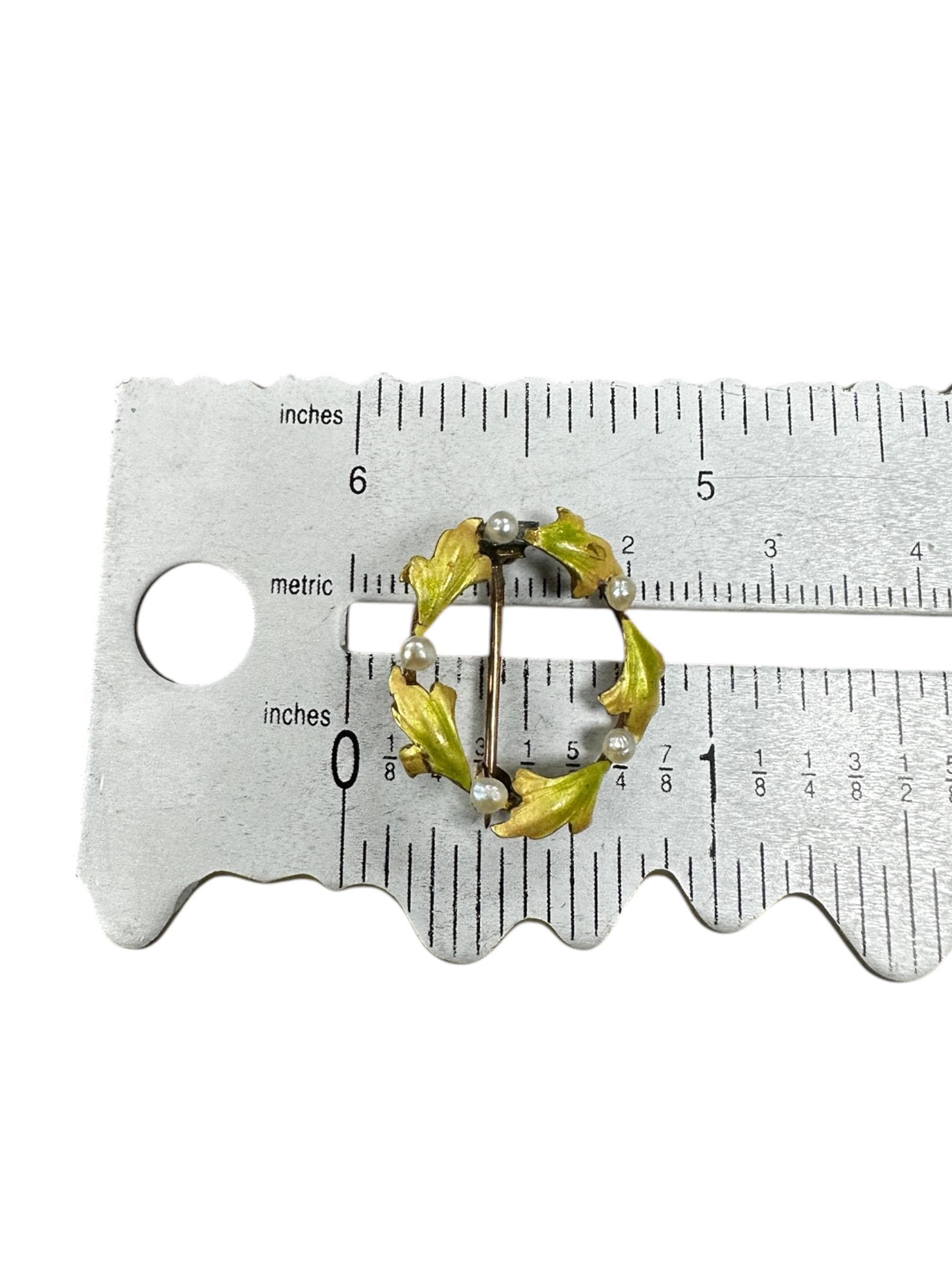 Delicate 10 Karat Yellow Gold Enamel Seed Pearl Wreath Pin/Brooch